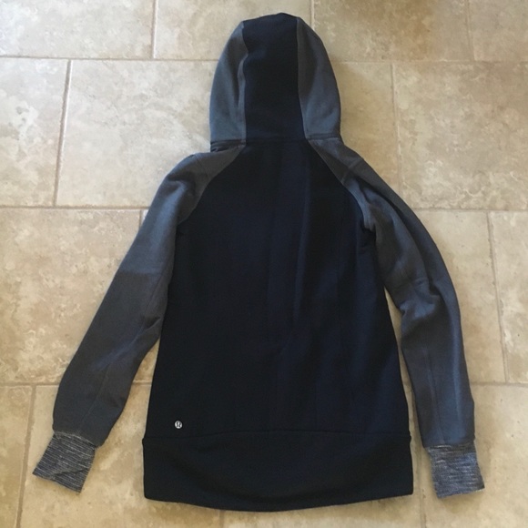 Lululemon Stretch It Out Hoodie - Picture 3 of 6